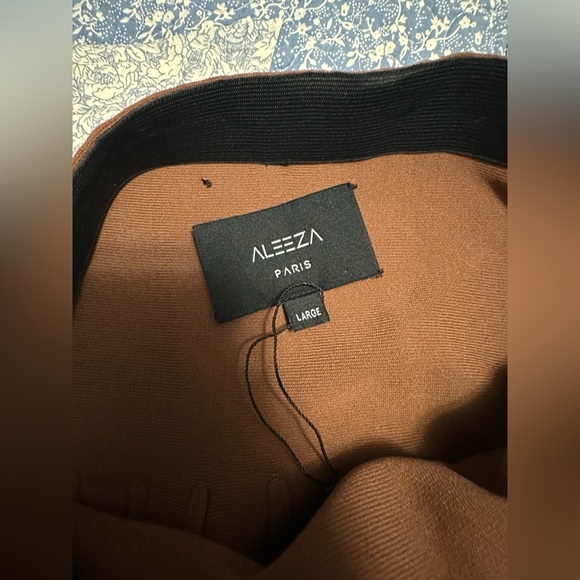 NWT Aleeza Paris Pleated Wonder Skirt - Picture 4 of 4